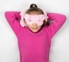 Afbeeldingen van Oliver het Varken knuffel/reiskussen/slaapmasker - 2-in-1 set